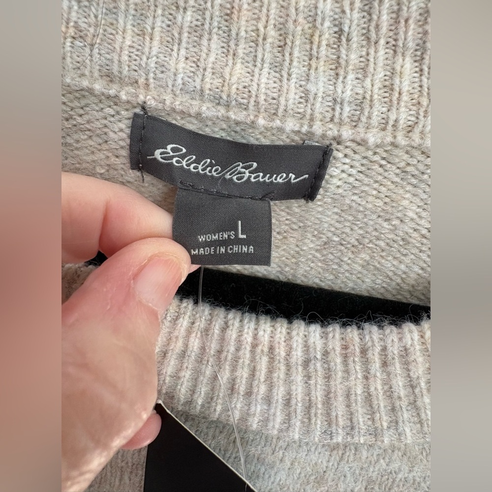 NWT Cozy Eddie Bauer Sweater - Picture 4 of 5